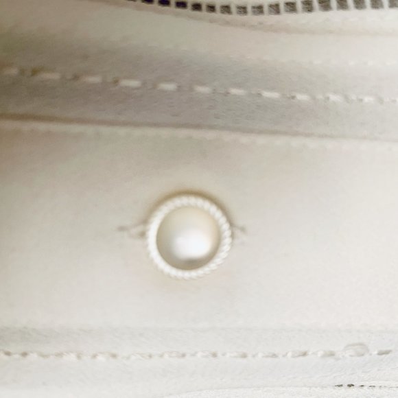 Vintage KORET PETITE Elegant Embroidered Blouse - Picture 11 of 11